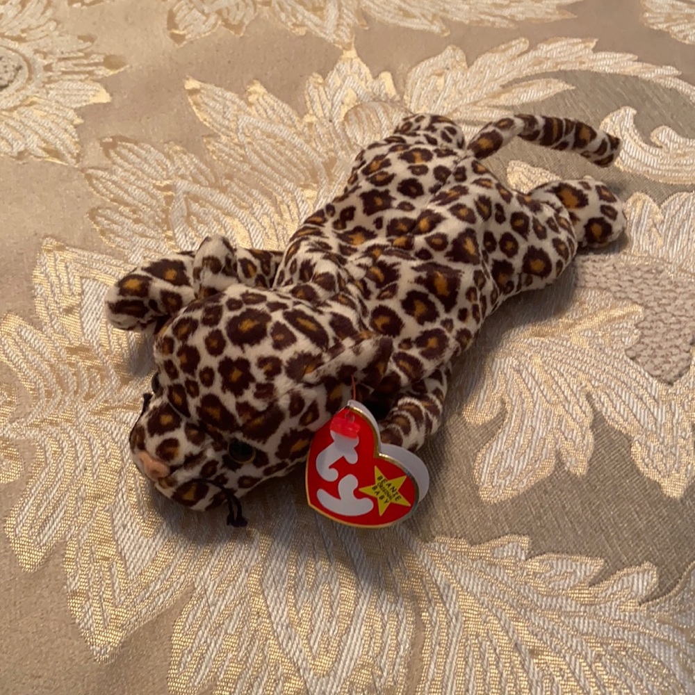 Ty Beanie Baby - “Freckles”